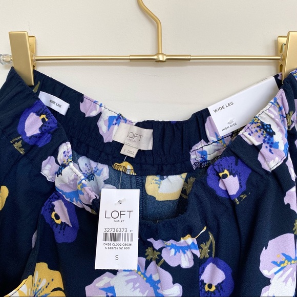 NWT LOFT Size S High Waisted Wide Leg Pants Navy Floral - Picture 5 of 6